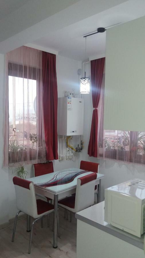Apartament One Kazeboo Năvodari Eksteriør billede