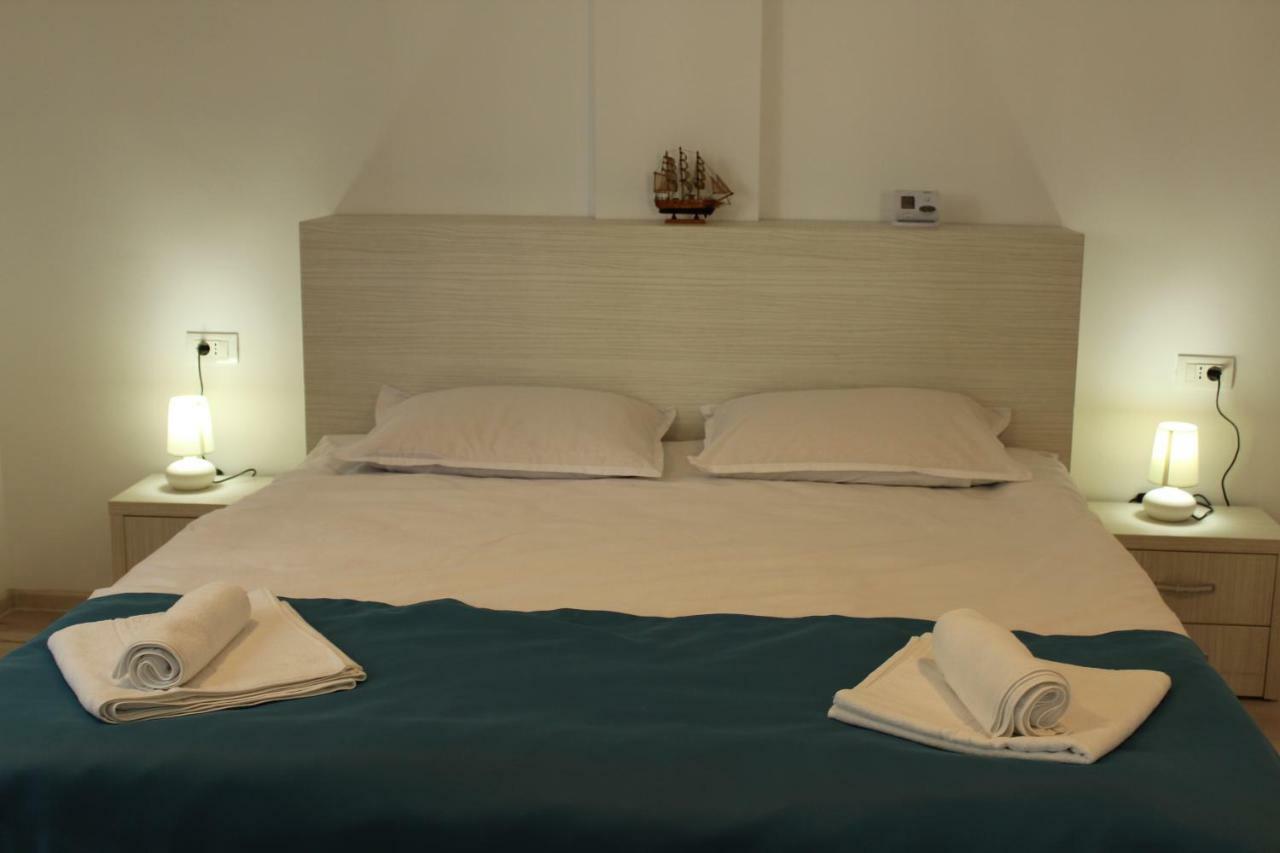 Apartament One Kazeboo Năvodari Eksteriør billede